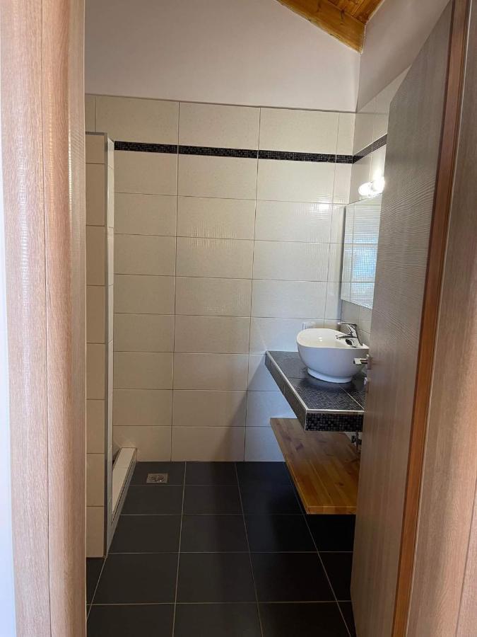 Helen Apartments Lukovë Eksteriør billede