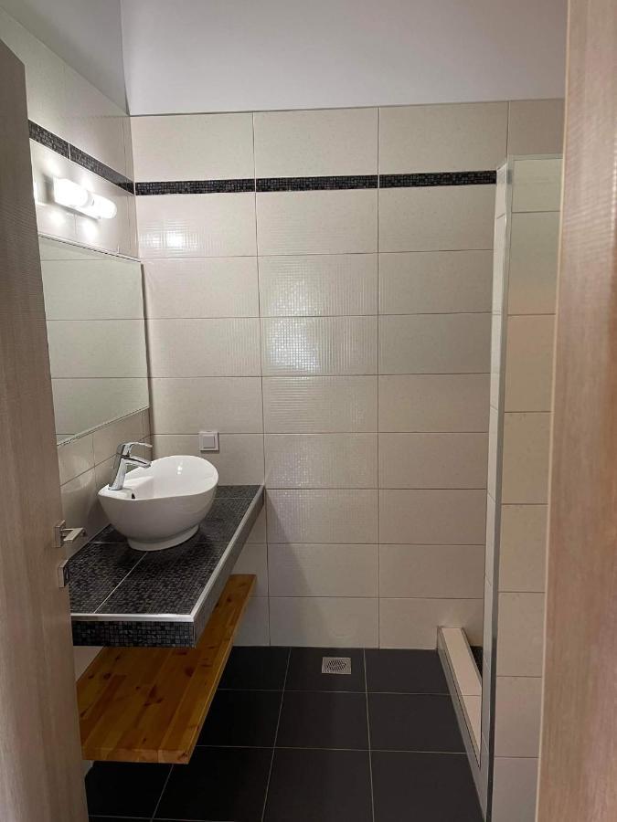 Helen Apartments Lukovë Eksteriør billede