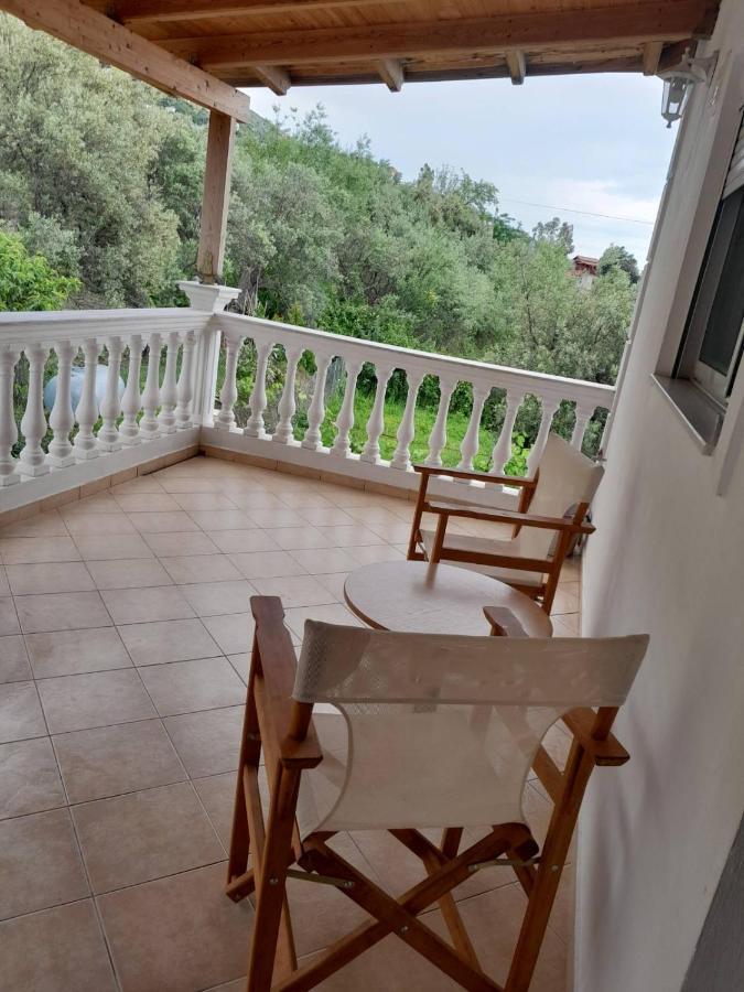 Helen Apartments Lukovë Eksteriør billede